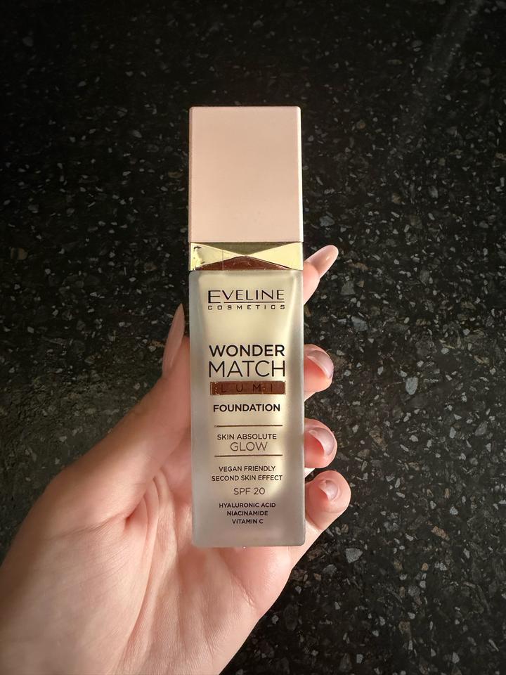 Тональный крем Eveline Wonder Match Lumi Foundation 05 Light/Neutral 30 мл