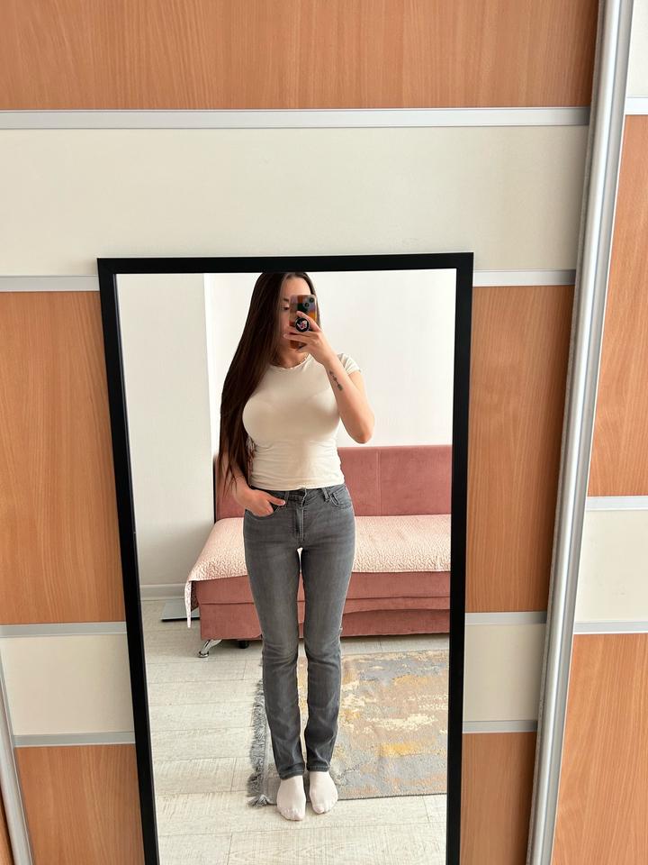 Levi's