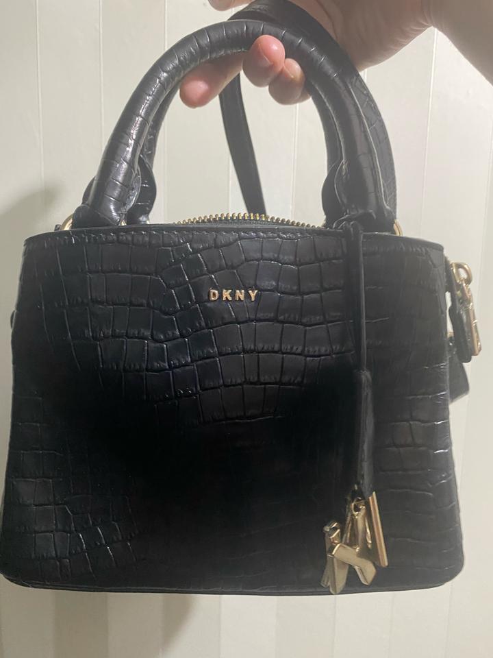 DKNY