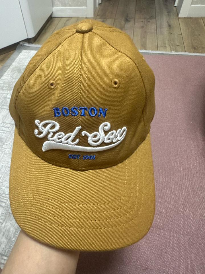MLB