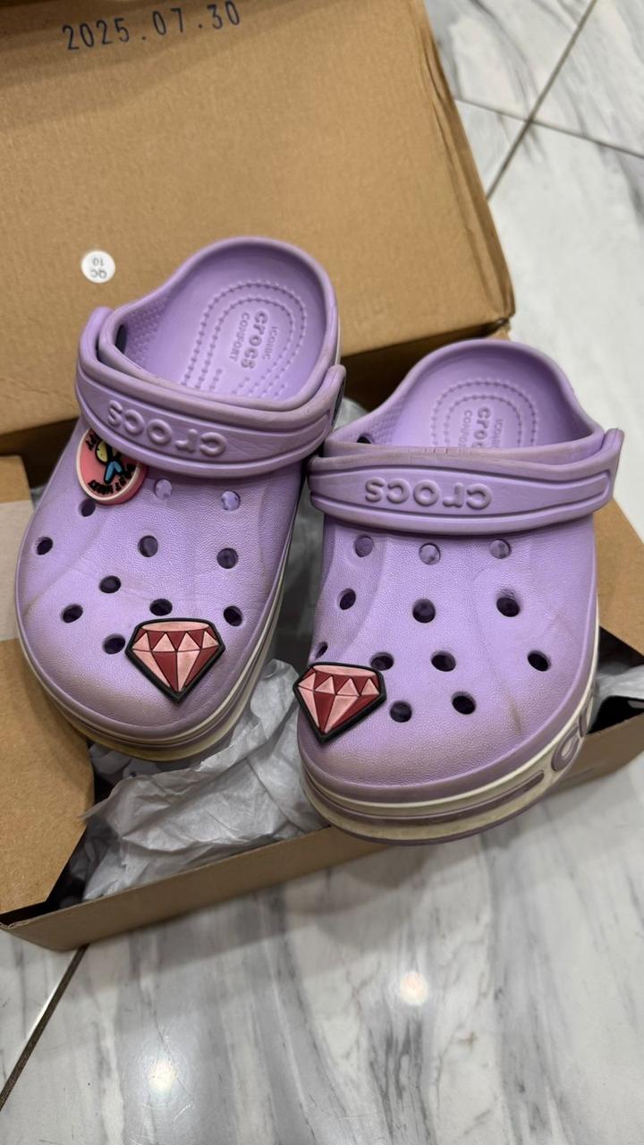Crocs