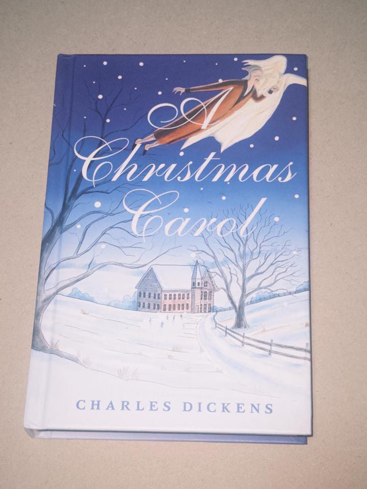 Книга новая Christmas Carol Charles Dickens