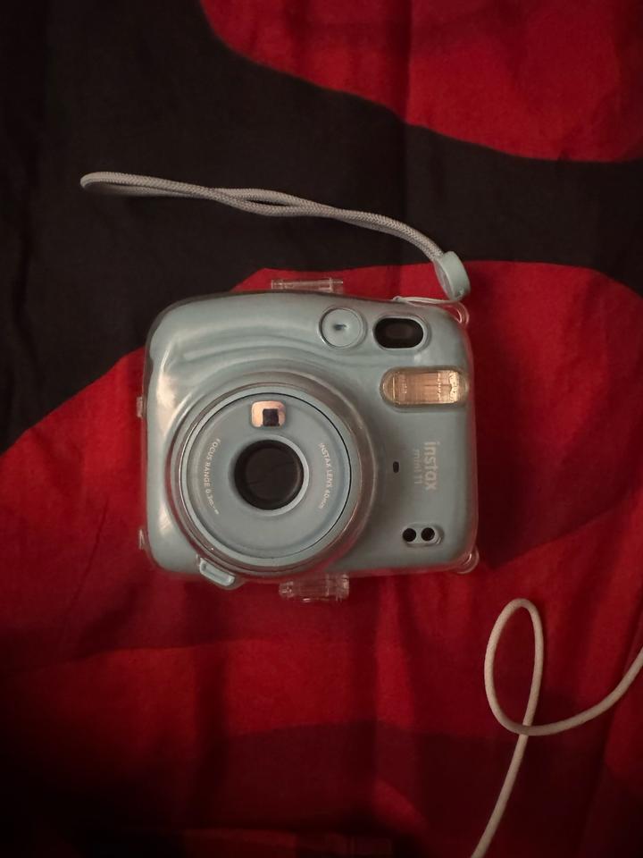 Фотоаппарат Fujifilm Instax Mini 11