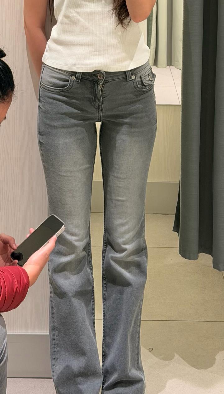 H&M Джинсы клеш