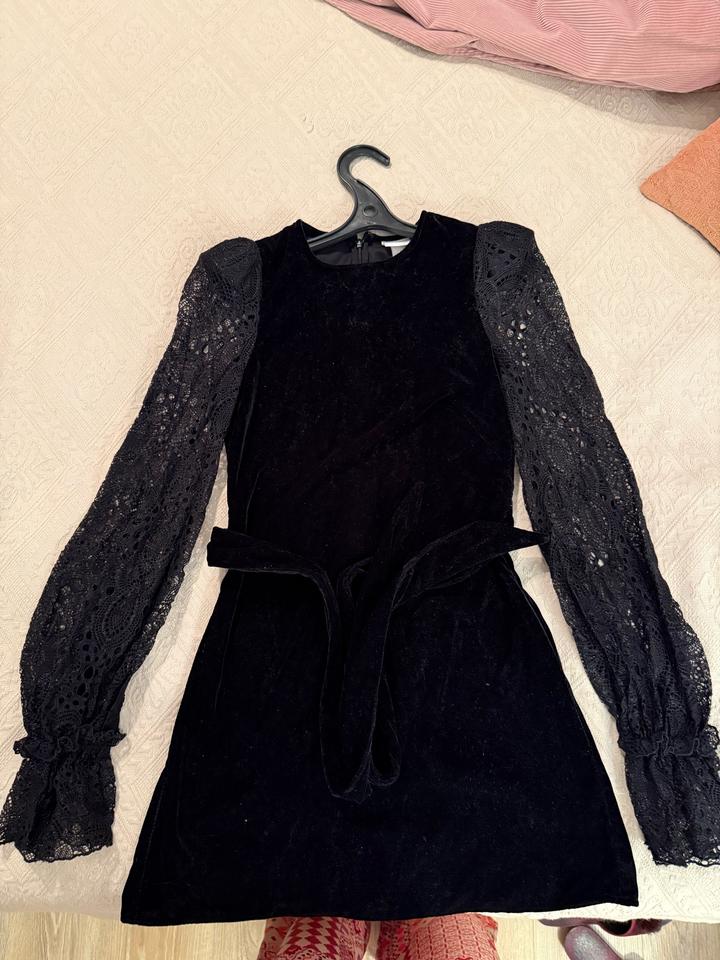 h&m x vampire’s wife