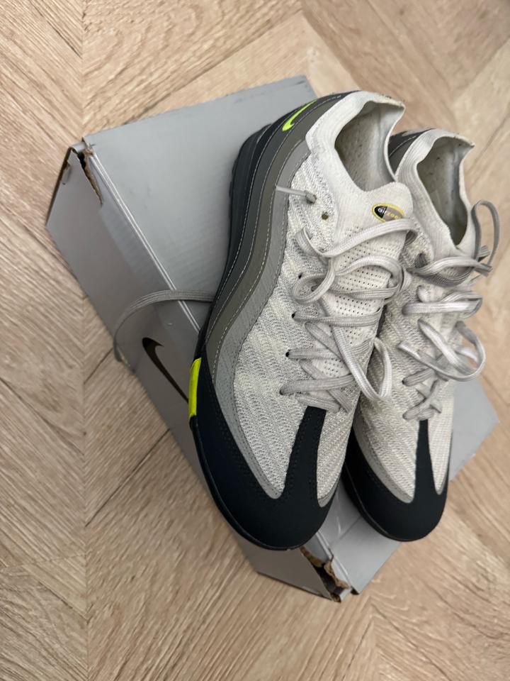 Кроссовки Nike Air Zoom Mercurial