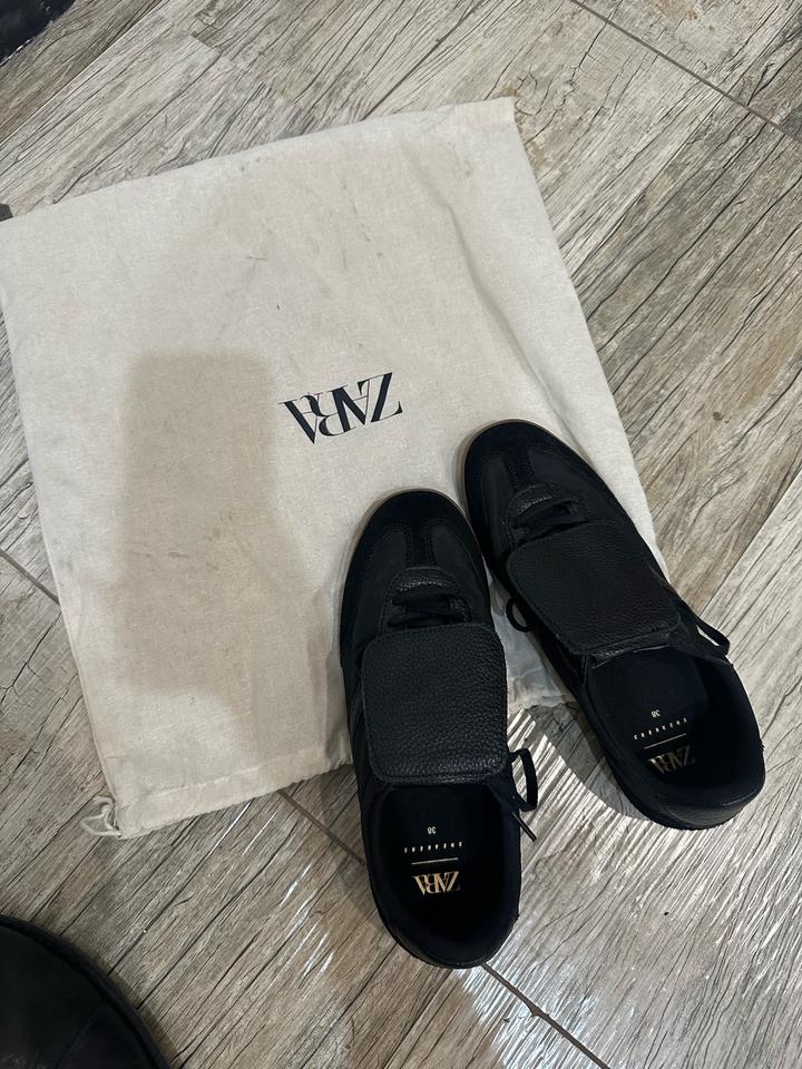 Кроссовки ZARA