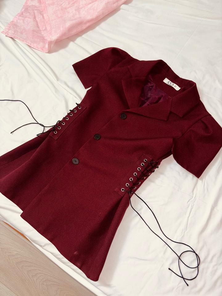 AYA Collection Приталенный пиджак со шнуровкой
