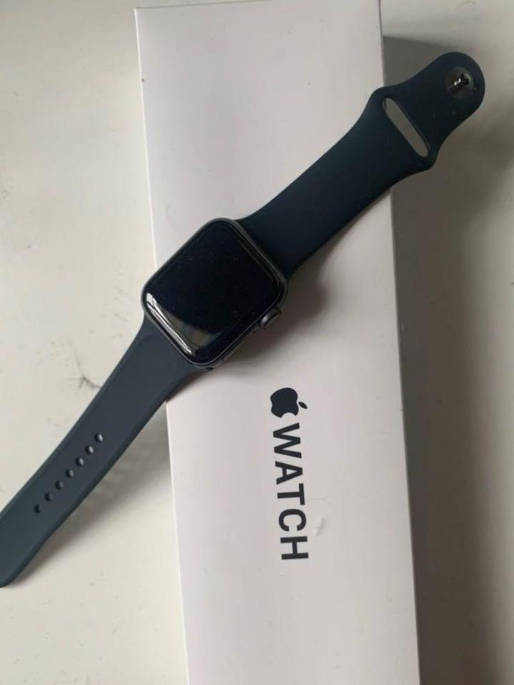Apple Watch SE 2, 44 мм