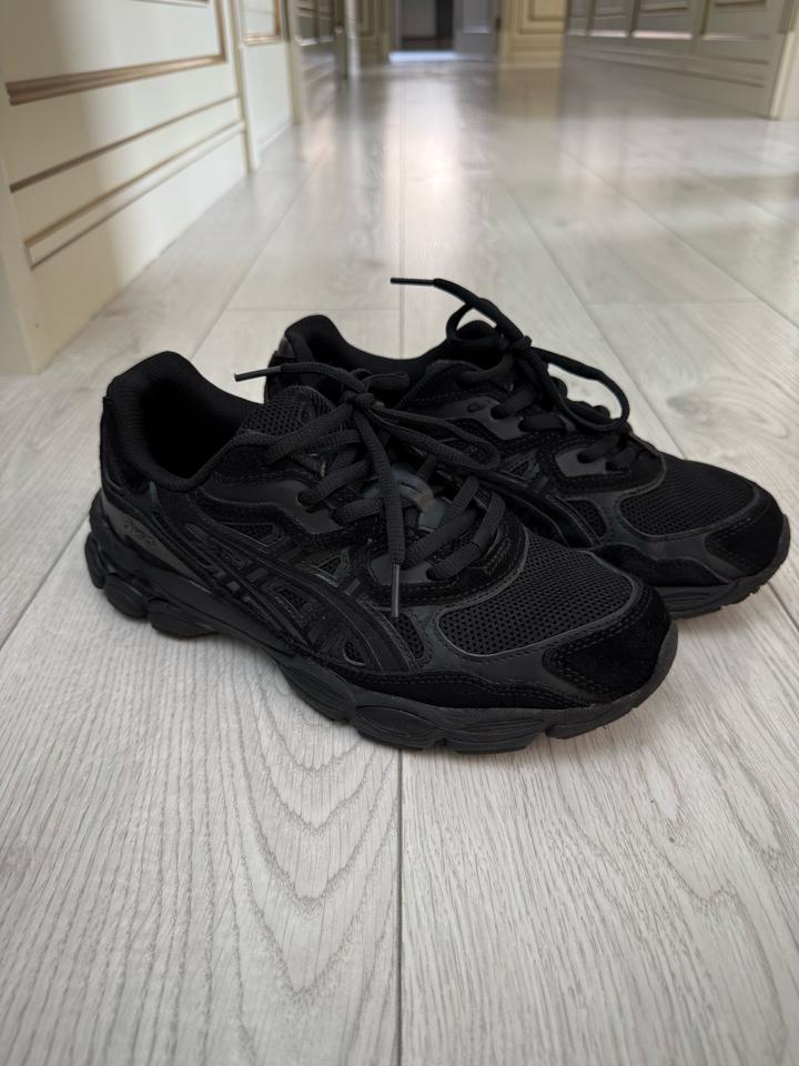 ASICS