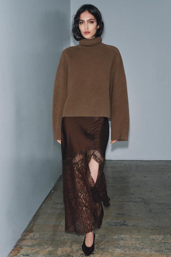 Zara Атласная юбка с кружевом