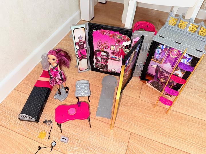 Книга нобор Ever After High с куклой серия день наследия, браер бьюти