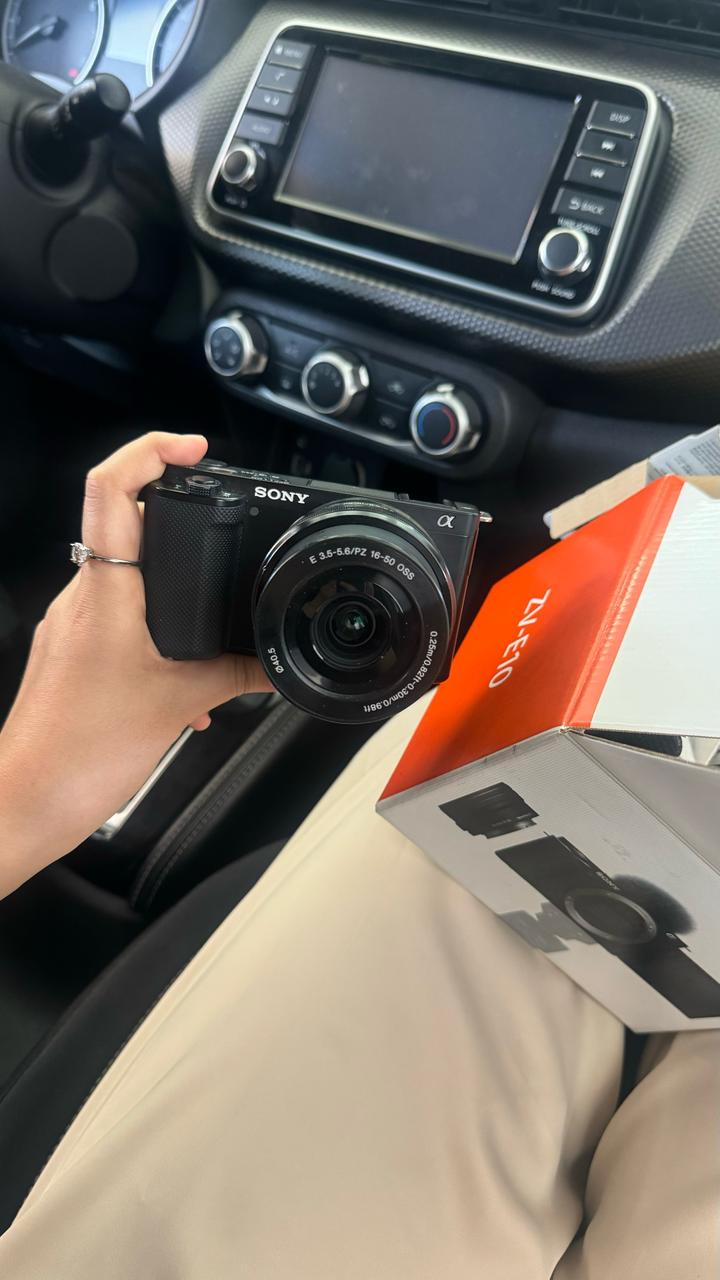 Фотоаппарат Sony ZV-E10