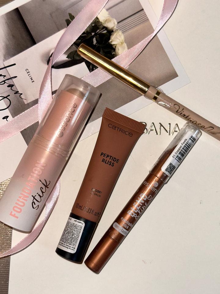 Essence Карандаш для глаз Vivienne Sabo Virtuose 04