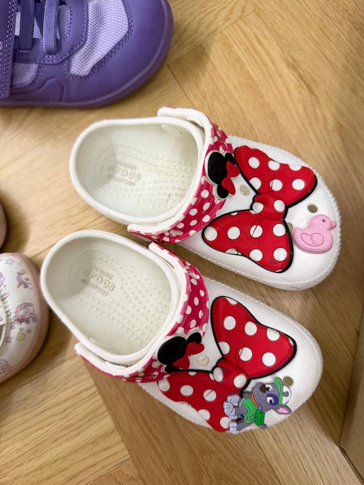 Crocs