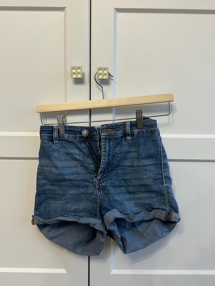 H&M