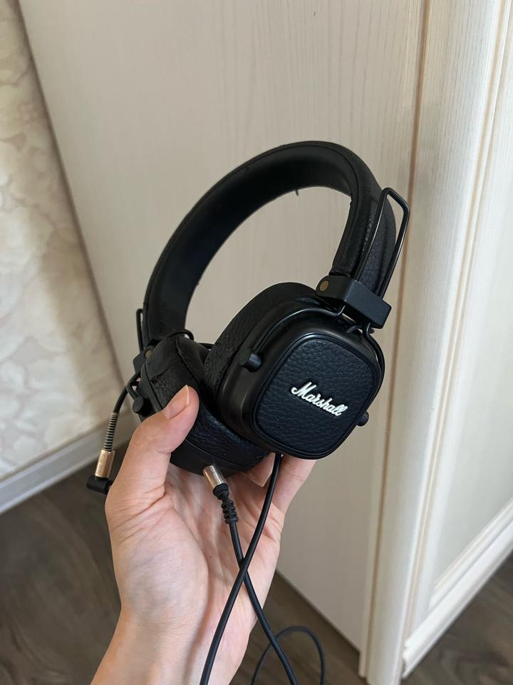 Наушники Marshall
