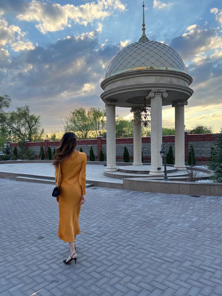 Платье Massimo Dutti