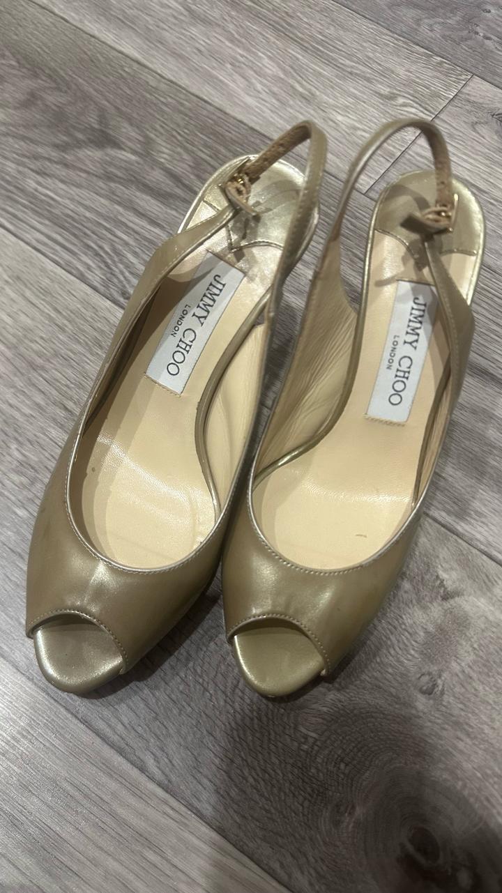 туфли Jimmy Choo с открытым носом на каблуке
