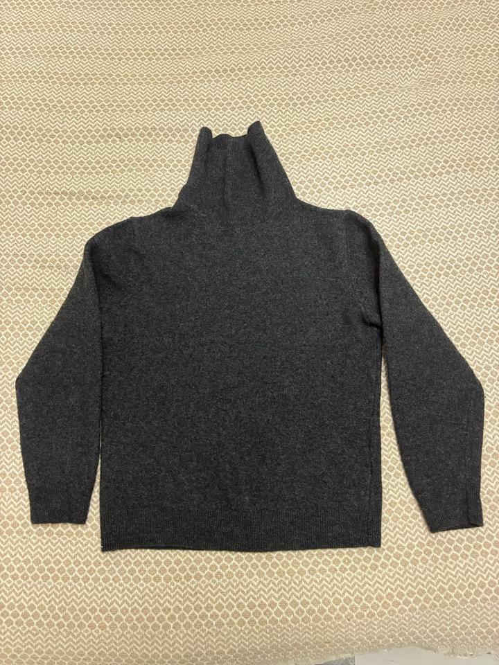 Кашемировая водолазка Massimo Dutti
