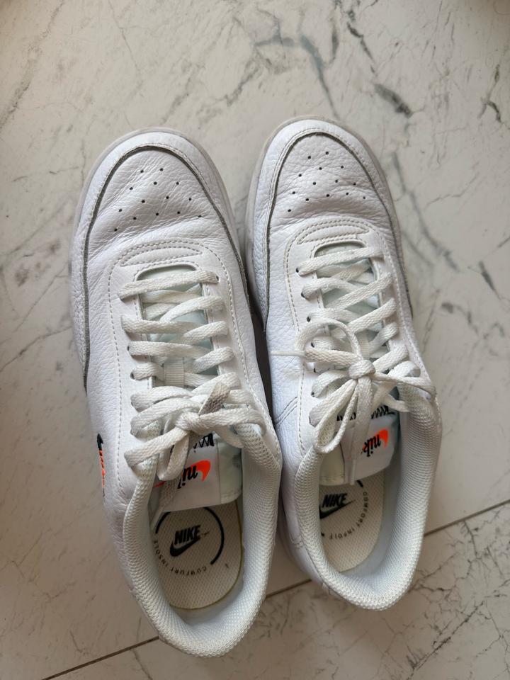 Nike