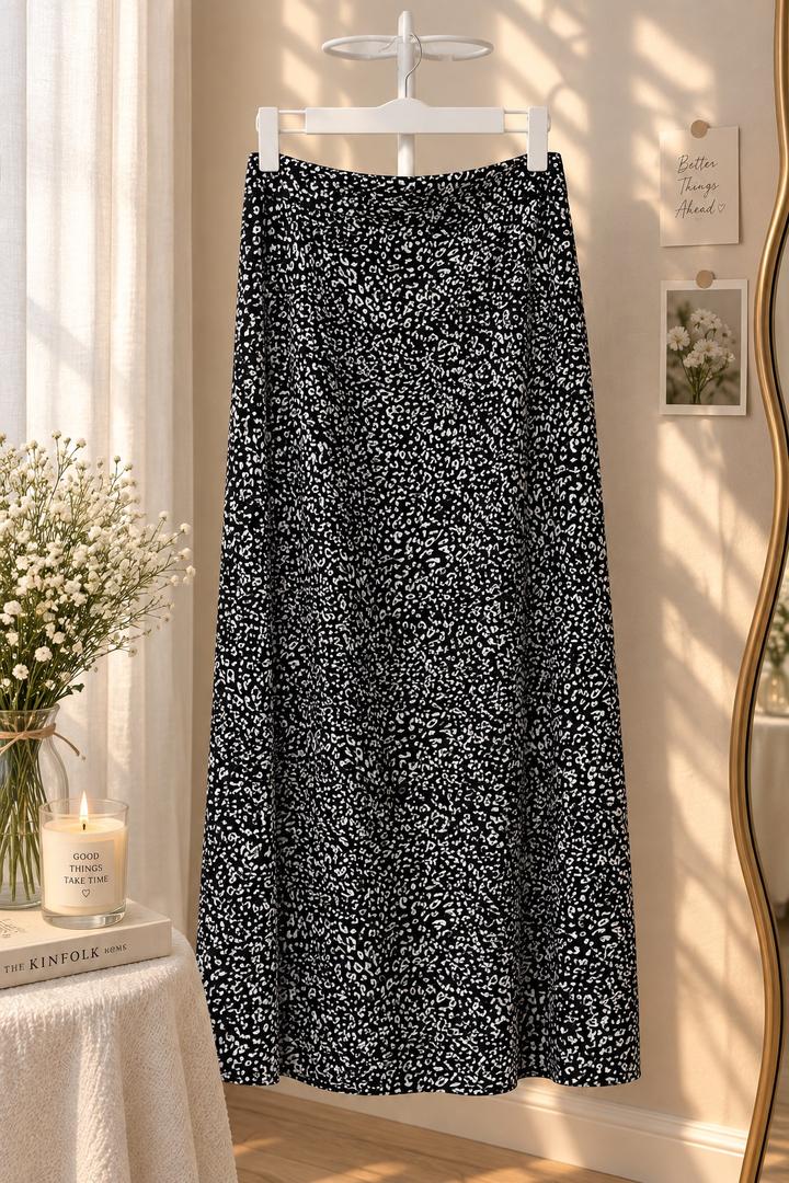 Юбка миди с анималистичным принтом