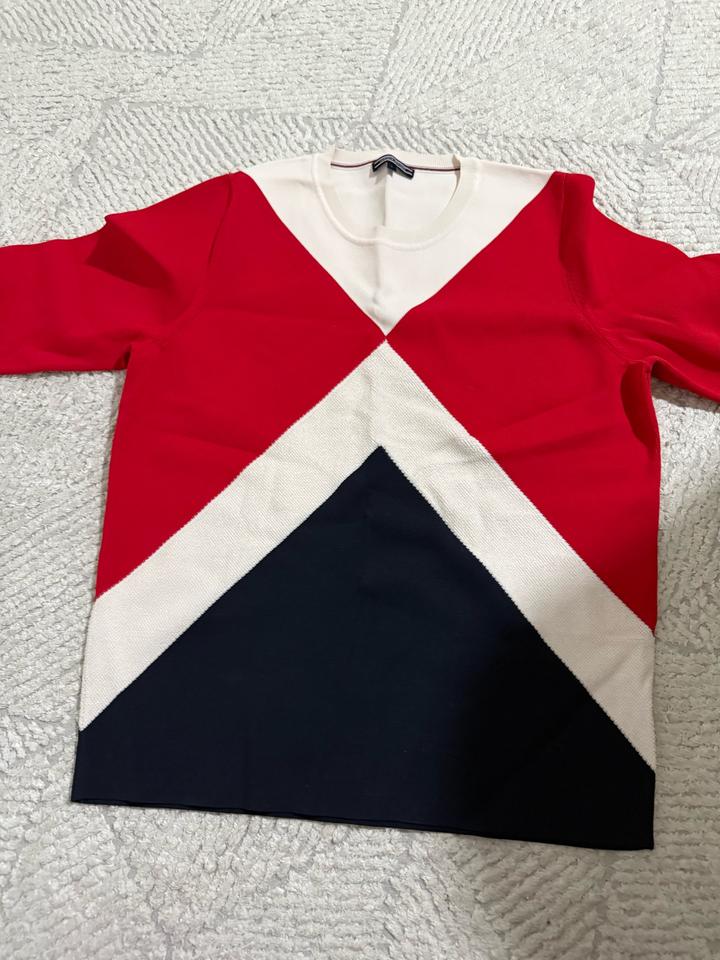 Tommy Hilfiger