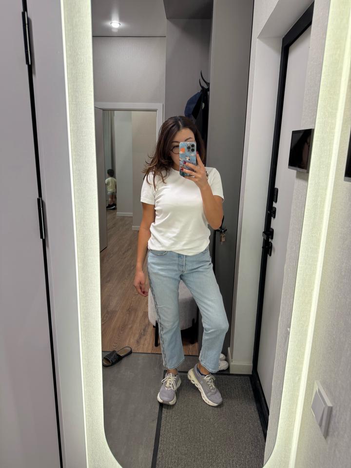 Levi's