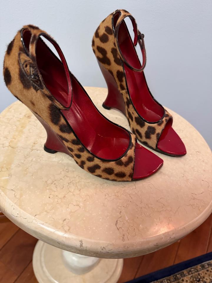 Yves Saint Laurent