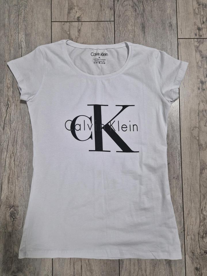 Футболка Calvin Klein