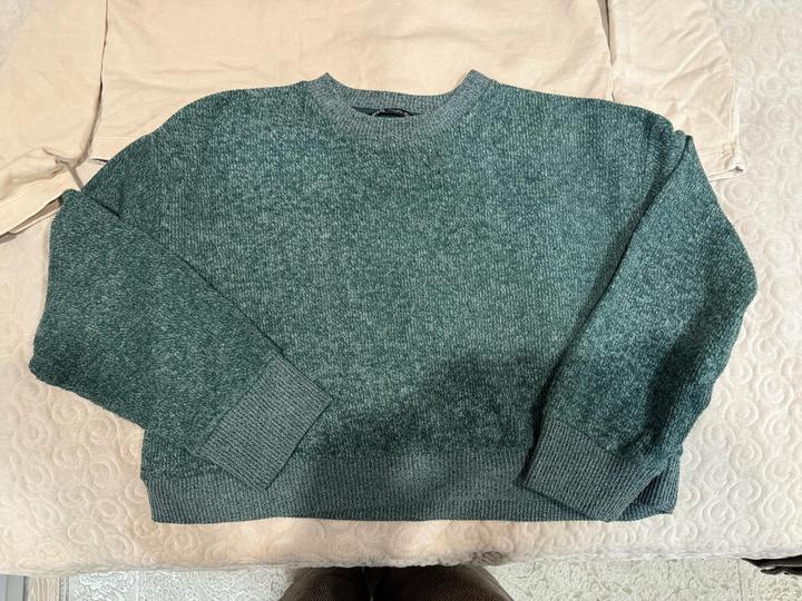 Zara Короткий свитер