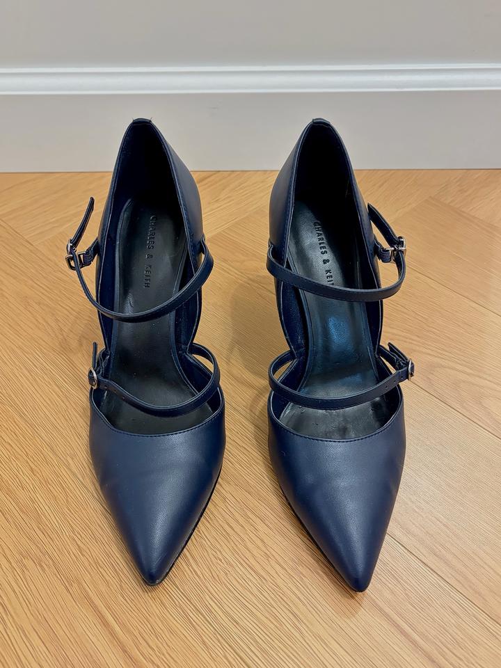 Туфли Charles & Keith