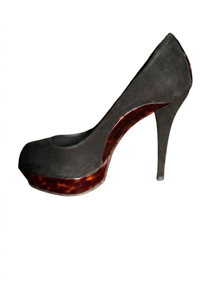 stuart weitzmen