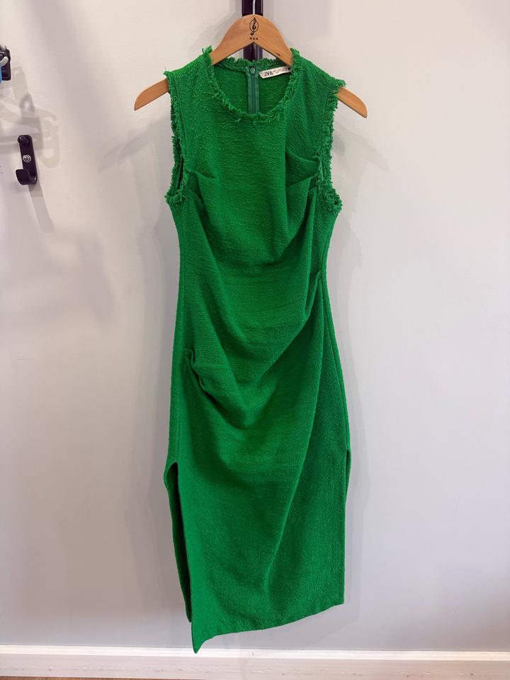 ZARA платье миди