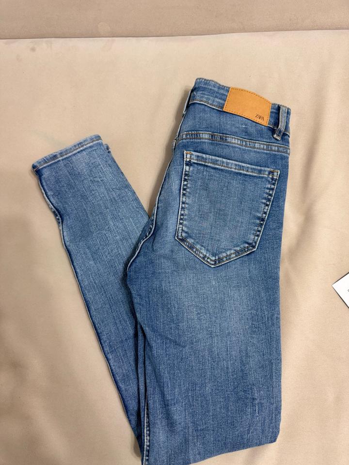 Джинсы скинни ZARA