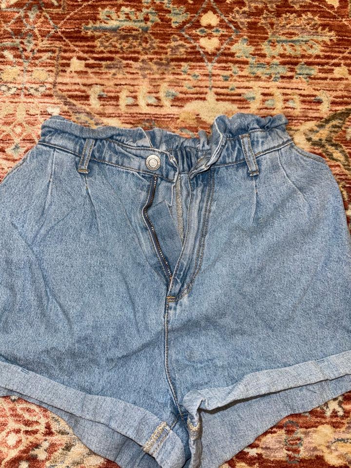 Bershka Шорты