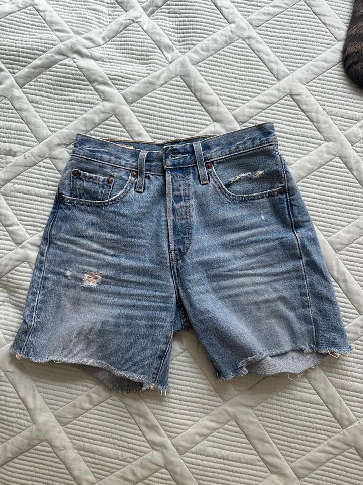 Levi's