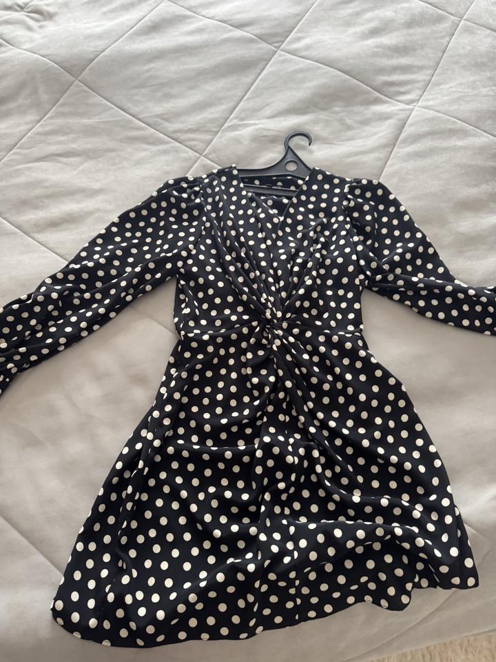 River Island Платье