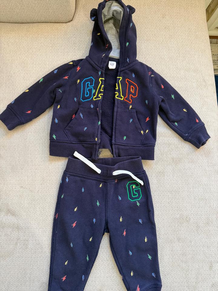 Костюм GAP