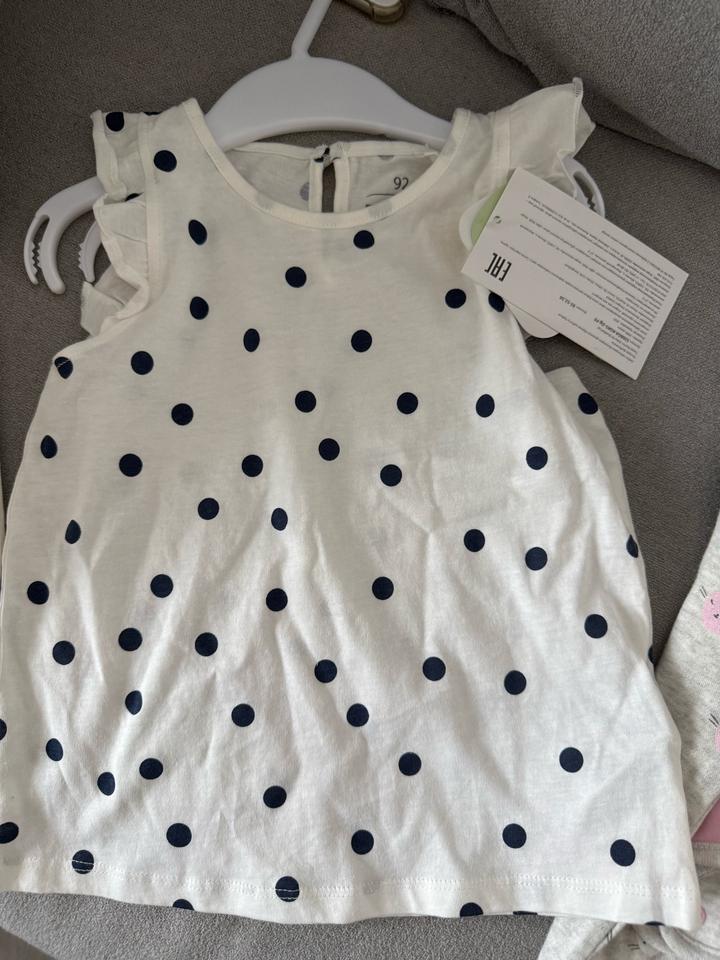 Одежда для девочек