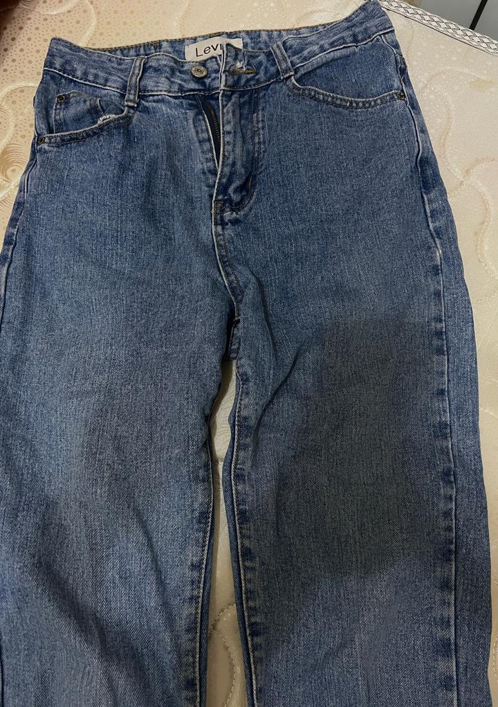 Джинсы Levi's