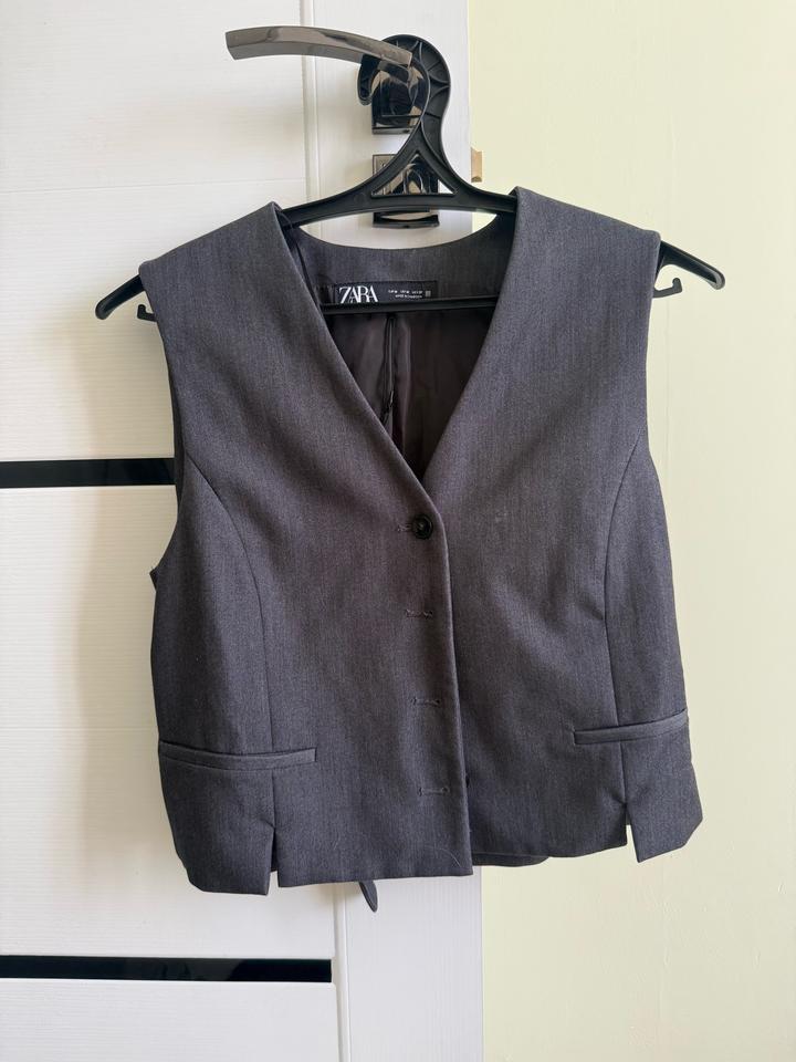 Жилет ZARA