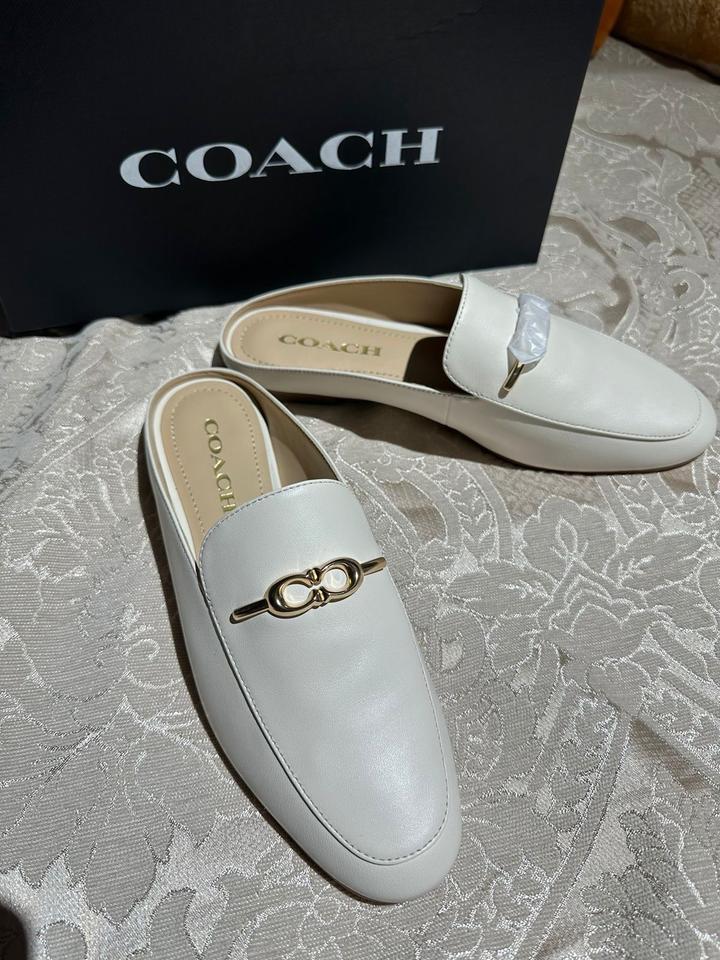 Coach
