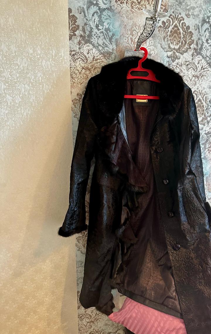 prima pelle Пальто