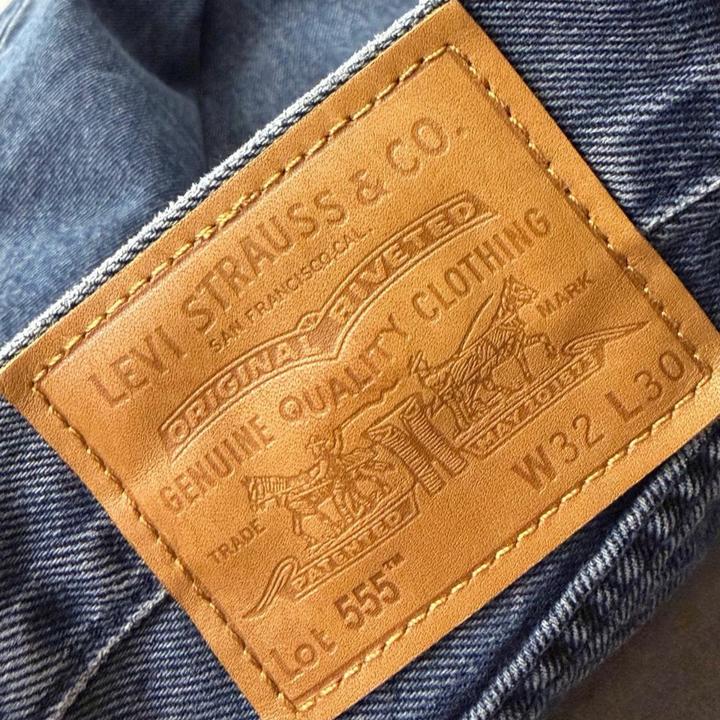 Джинсы Levi's