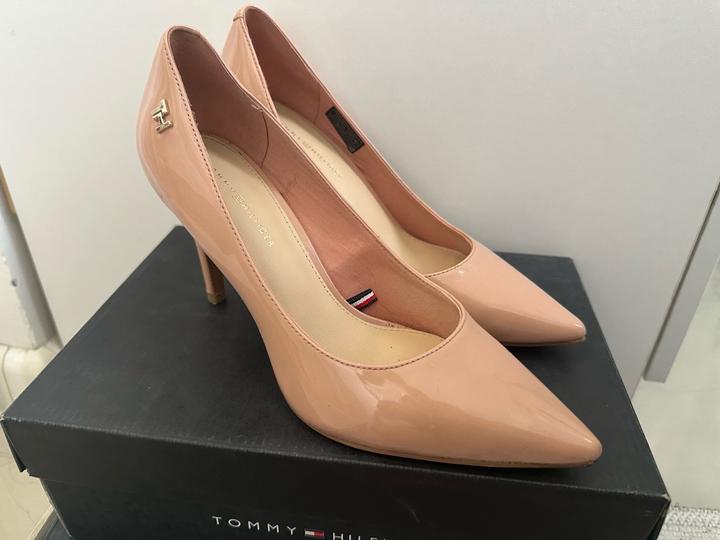 Tommy Hilfiger