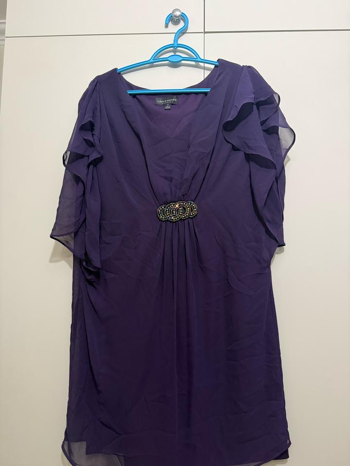 connected apparel Платье