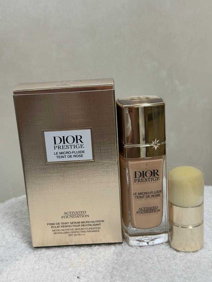 Тональный крем Dior Prestige Le Micro-Fluide Teint de Rose