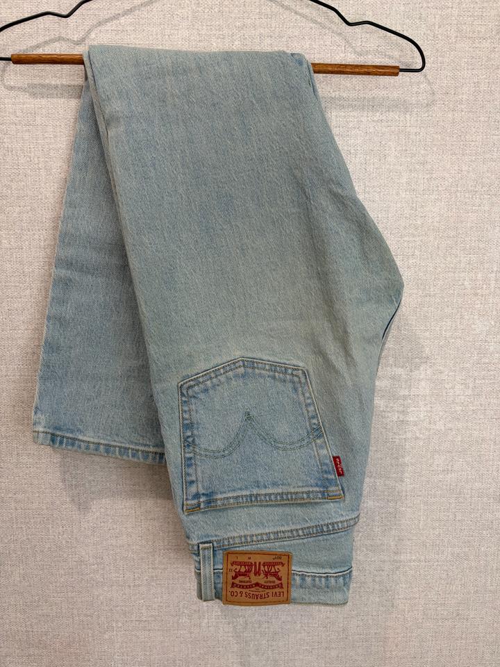 Levi's