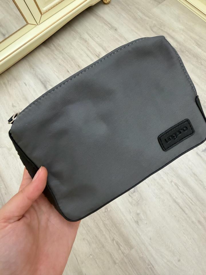 Косметичка Emanuel Ungaro
